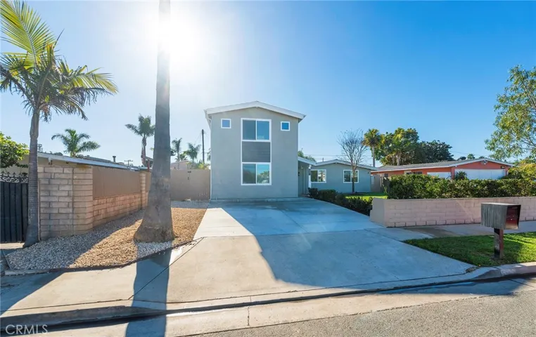 641 Cove Street, Costa Mesa, California 92627