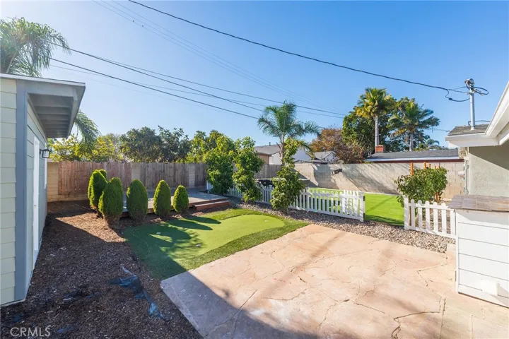 641 Cove Street, Costa Mesa, California 92627