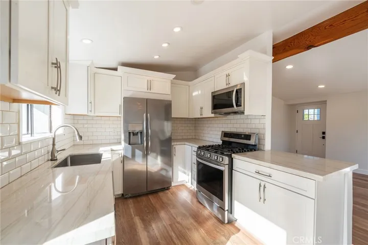641 Cove Street, Costa Mesa, California 92627