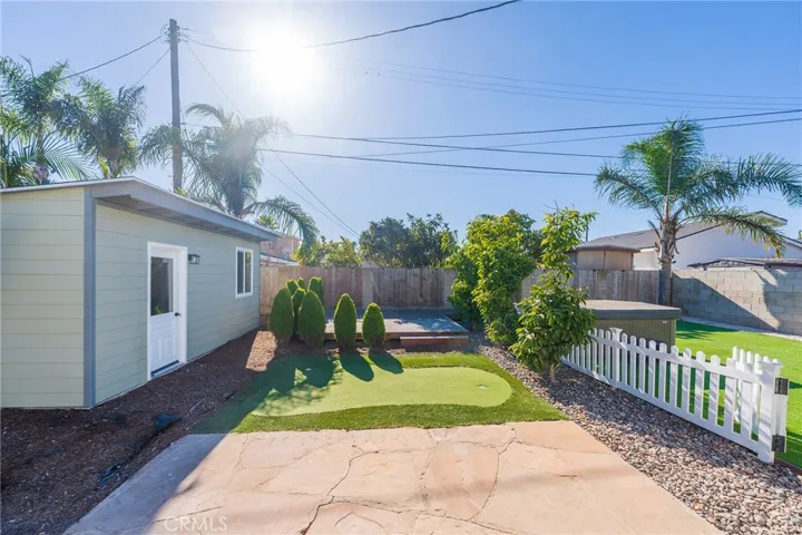 641 Cove Street, Costa Mesa, California 92627