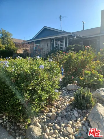 12880 Louvre Street, Pacoima, California 91331