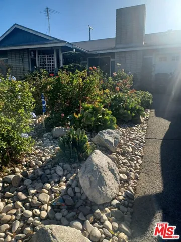 12880 Louvre Street, Pacoima, California 91331