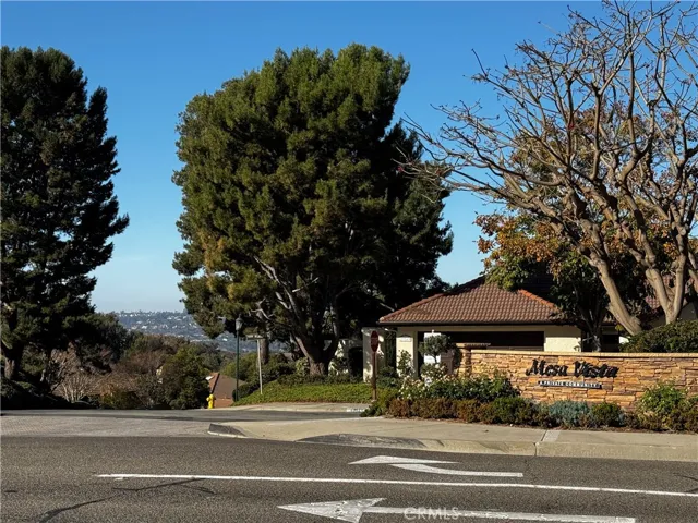 27387 Paseo Laguna, San Juan Capistrano, California 92675