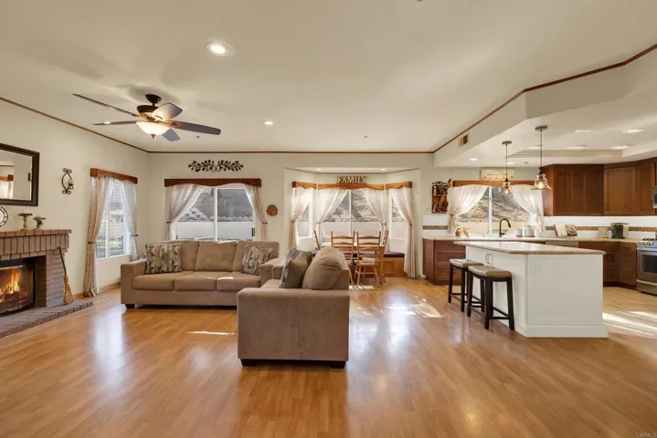 3088 Casmeg Way, El Cajon, California 92019