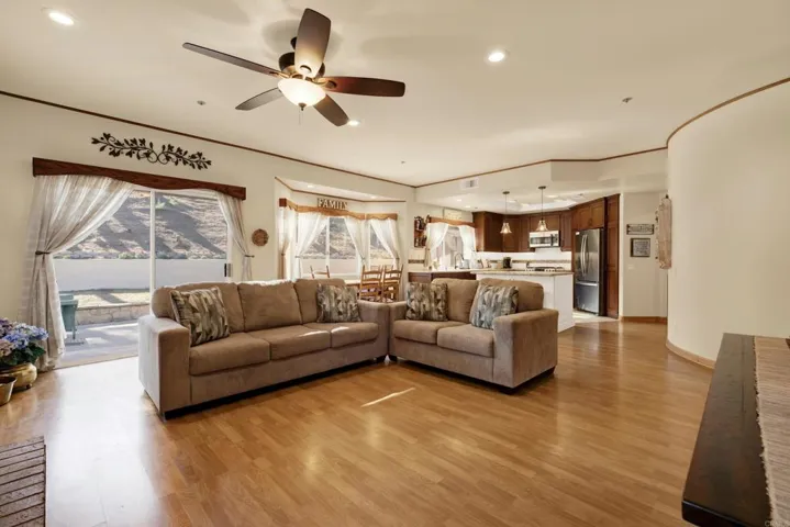 3088 Casmeg Way, El Cajon, California 92019