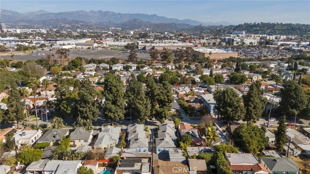 4140 Edenhurst Avenue, Los Angeles, California 90039 home-pic-30