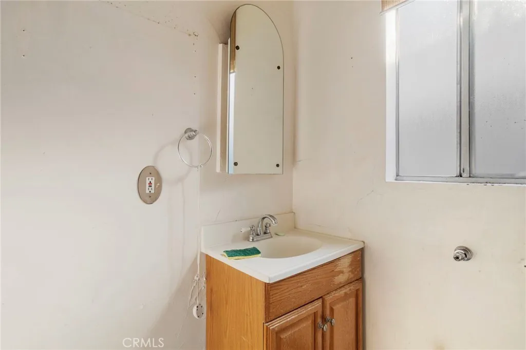 4140 Edenhurst Avenue, Los Angeles, California 90039 home-pic-21