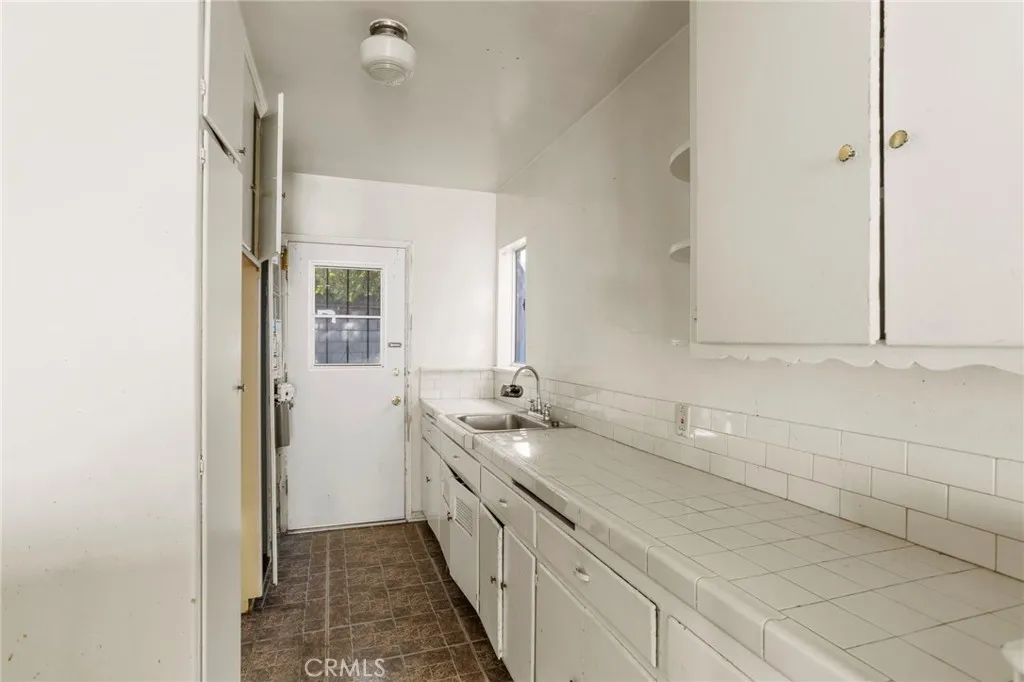 4140 Edenhurst Avenue, Los Angeles, California 90039 home-pic-17