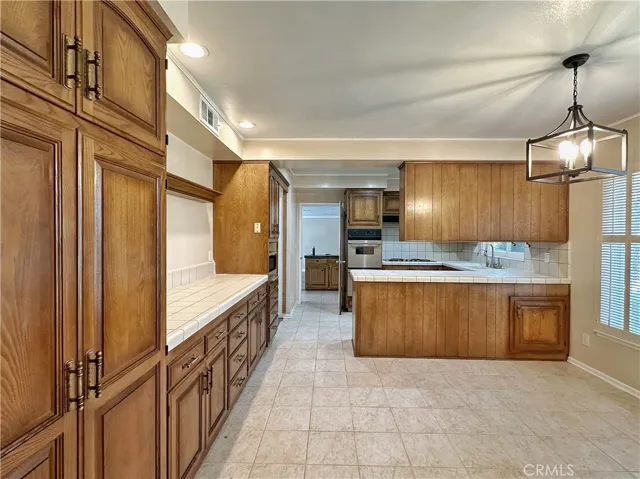 10229 Aldea Avenue, Northridge, California 91325