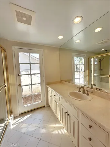 10229 Aldea Avenue, Northridge, California 91325