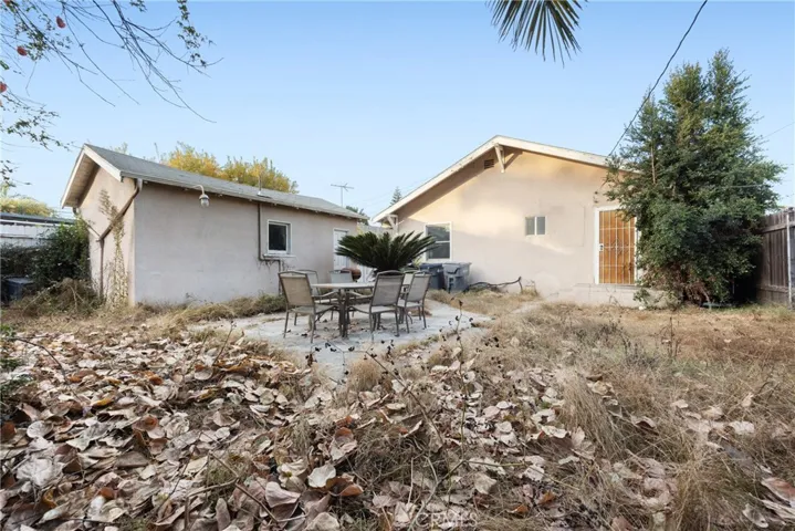 3688 Walnut Avenue, Lynwood, California 90262