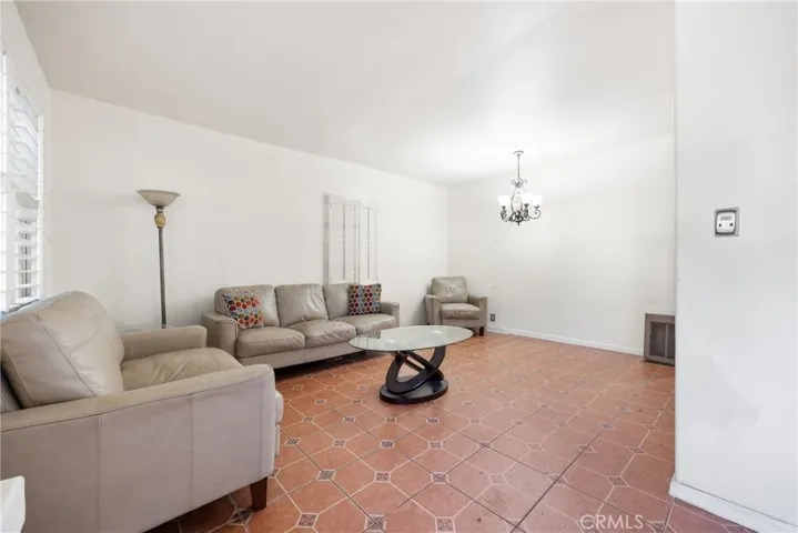 3688 Walnut Avenue, Lynwood, California 90262