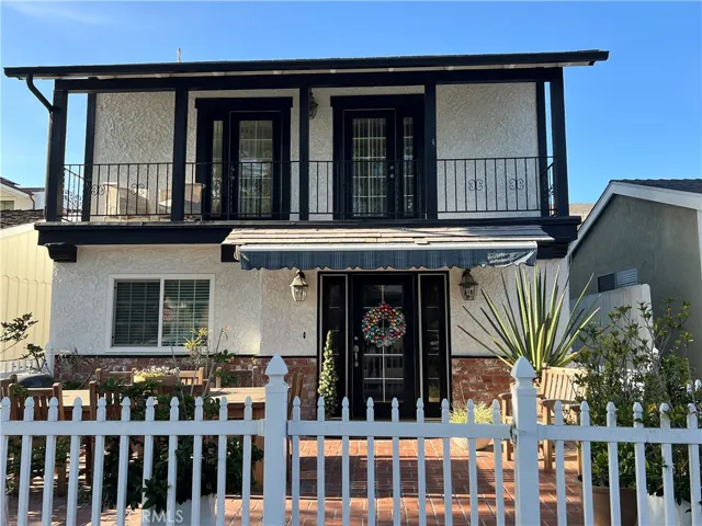 505 & 505 .5 Acacia Avenue, Corona Del Mar, California 92625