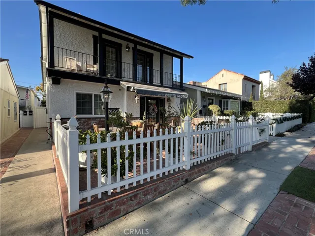 505 & 505 .5 Acacia Avenue, Corona Del Mar, California 92625