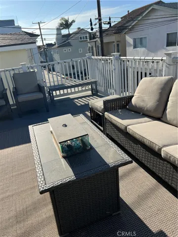 505 & 505 .5 Acacia Avenue, Corona Del Mar, California 92625