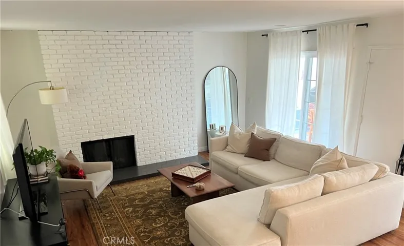 505 & 505 .5 Acacia Avenue, Corona Del Mar, California 92625
