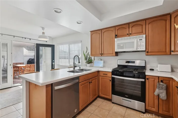 505 & 505 .5 Acacia Avenue, Corona Del Mar, California 92625
