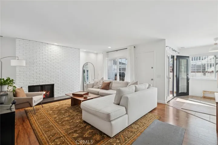 505 & 505 .5 Acacia Avenue, Corona Del Mar, California 92625