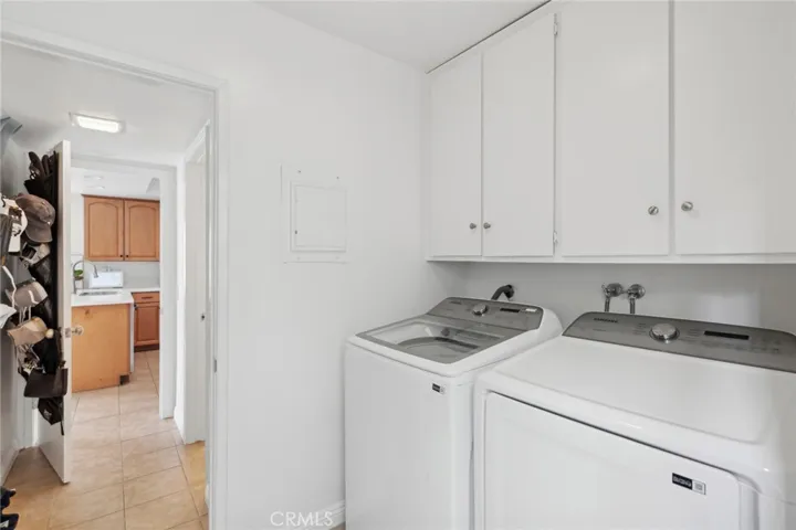 505 & 505 .5 Acacia Avenue, Corona Del Mar, California 92625