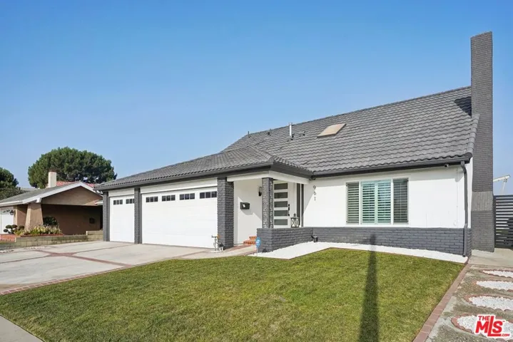 961 Stonebryn Drive, Harbor City, California 90710