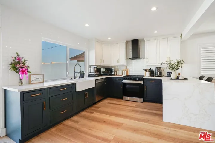 961 Stonebryn Drive, Harbor City, California 90710