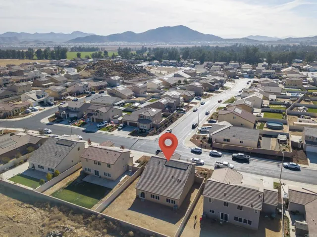 31192 Scrub Jay Road, Winchester, California 92596