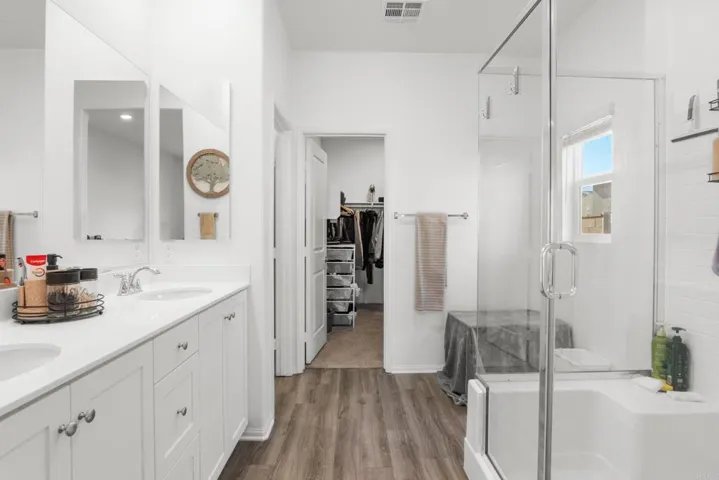 31192 Scrub Jay Road, Winchester, California 92596
