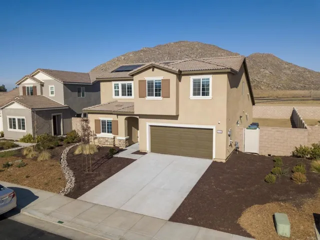 31192 Scrub Jay Road, Winchester, California 92596