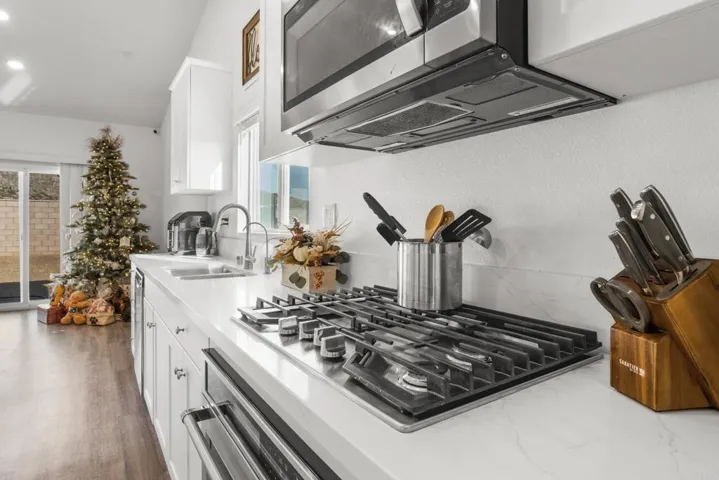 31192 Scrub Jay Road, Winchester, California 92596