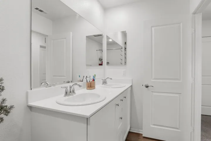 31192 Scrub Jay Road, Winchester, California 92596