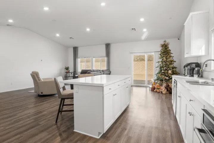 31192 Scrub Jay Road, Winchester, California 92596
