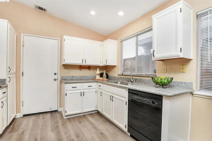 5151 Homestead Way, Antioch, California 94531