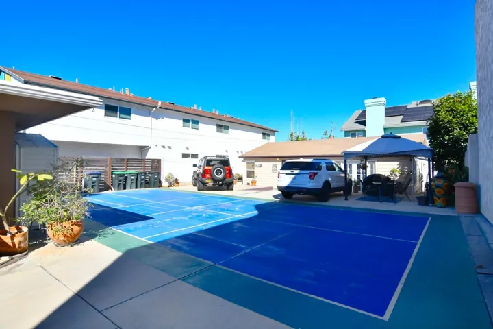 132 E 18th Street, Costa Mesa, California 92627