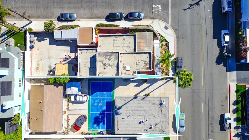 132 E 18th Street, Costa Mesa, California 92627