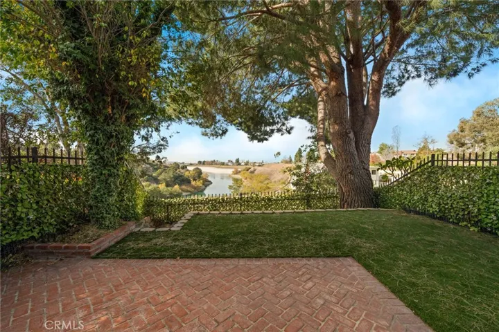 950 S Rim Crest Drive 12, Anaheim Hills, California 92807