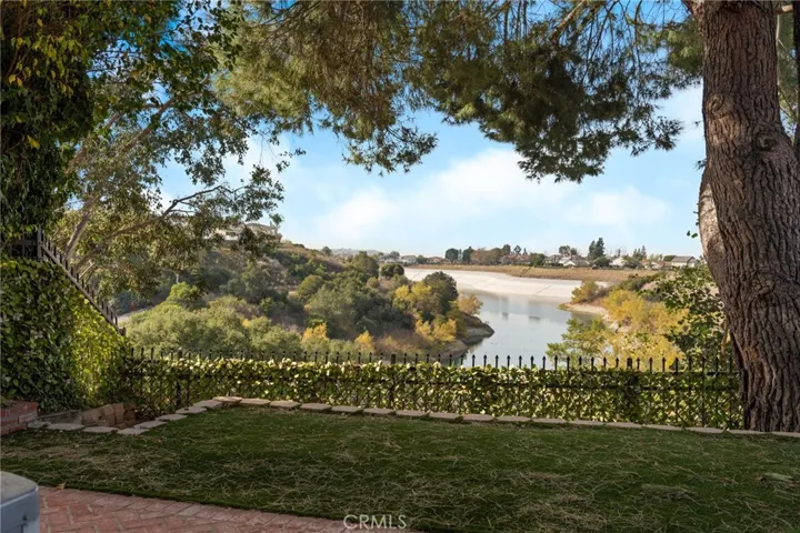 950 S Rim Crest Drive 12, Anaheim Hills, California 92807