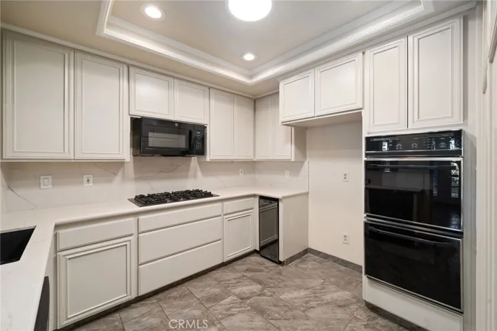 950 S Rim Crest Drive 12, Anaheim Hills, California 92807