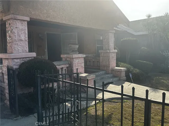 Driveway entrance