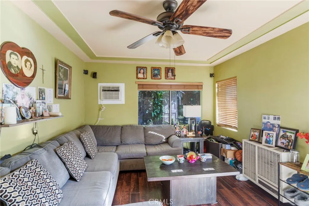4144 Edenhurst Avenue, Los Angeles, California 90039 home-pic-3