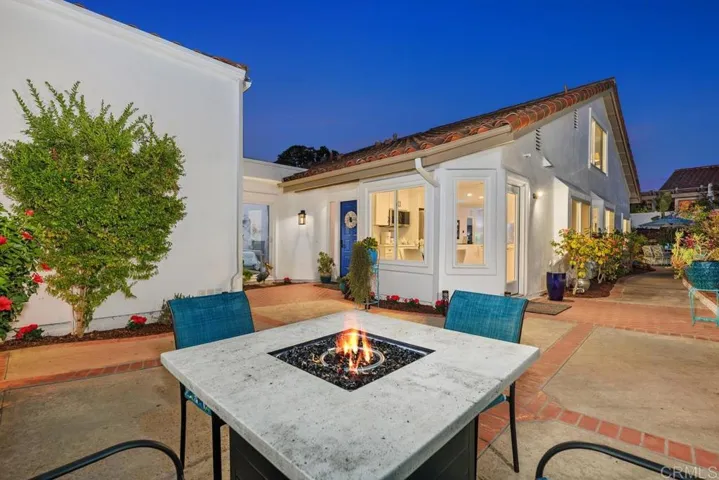 4908 Icaria Way, Oceanside, California 92056