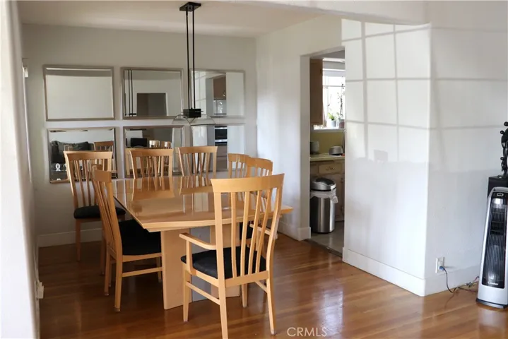 15811 Marlin Place, Lake Balboa, California 91406