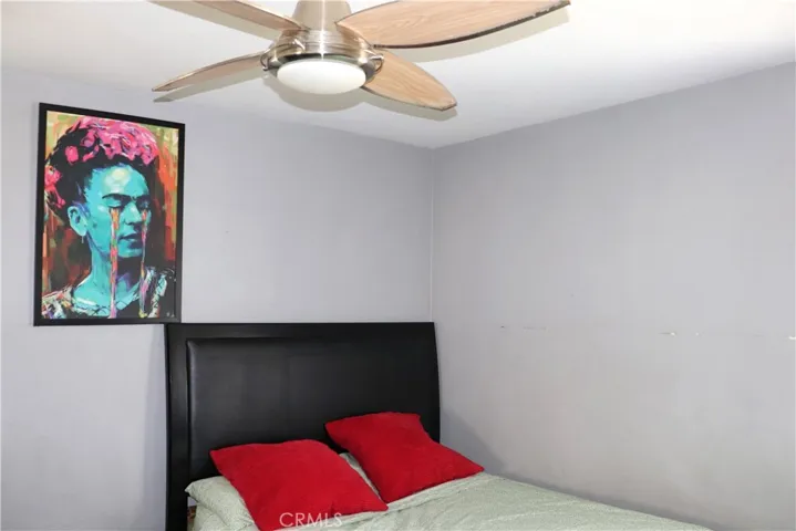 15811 Marlin Place, Lake Balboa, California 91406