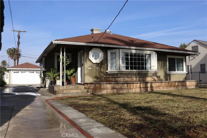 15811 Marlin Place, Lake Balboa, California 91406