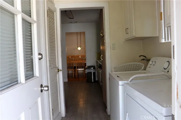 15811 Marlin Place, Lake Balboa, California 91406