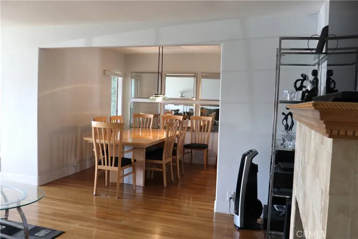 15811 Marlin Place, Lake Balboa, California 91406