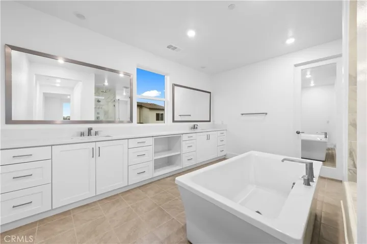 258 Sora, Irvine, California 92618