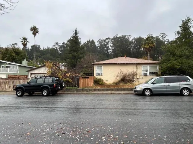239 Elk Street, Santa Cruz, California 95065