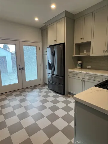 5519 Buffalo Avenue, Sherman Oaks, California 91401