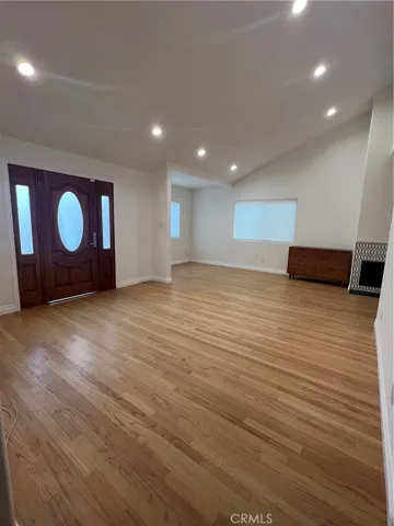 5519 Buffalo Avenue, Sherman Oaks, California 91401