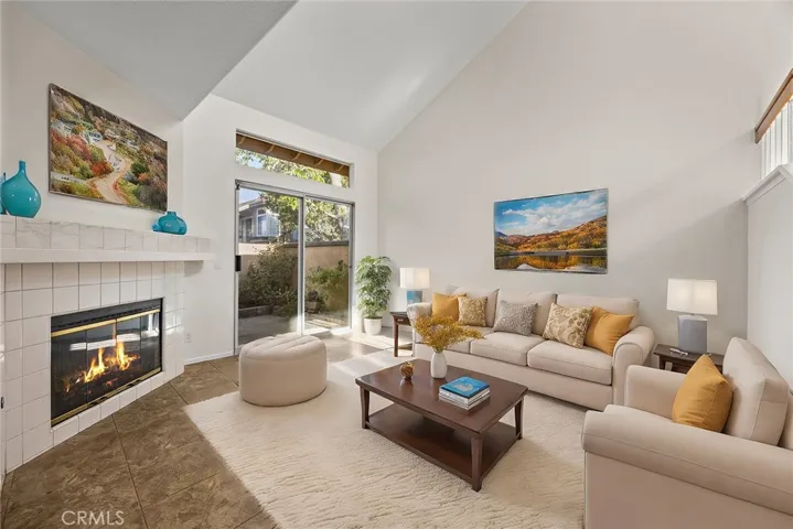 8015 E Snowberry Lane, Anaheim Hills, California 92808